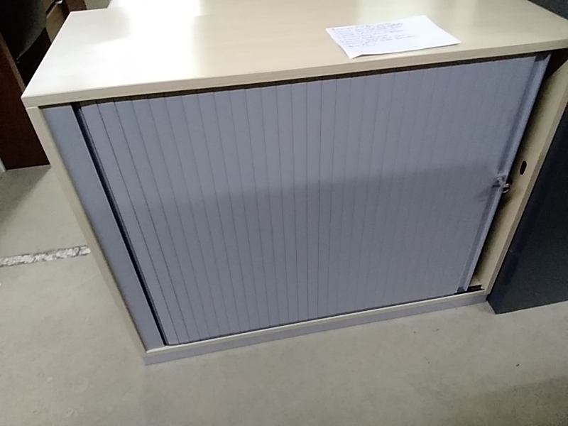 ARMOIRE BASSE PORTE RIDEAU MOBILIER PROFESSIONNEL 