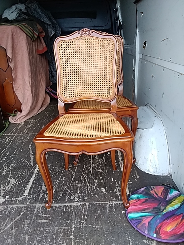 LOT DE 4 CHAISES MERISIER STYLE LOUIS XV CANNAGE