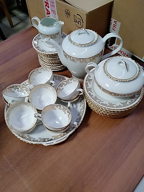 SERVICE À CAFÉ PORCELAINE DE LIMOGES 