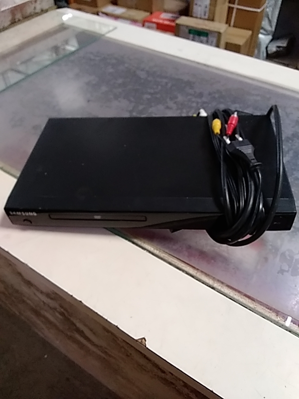 LECTEUR DVD SAMSUNG SANS TÉLÉCOMMANDE 