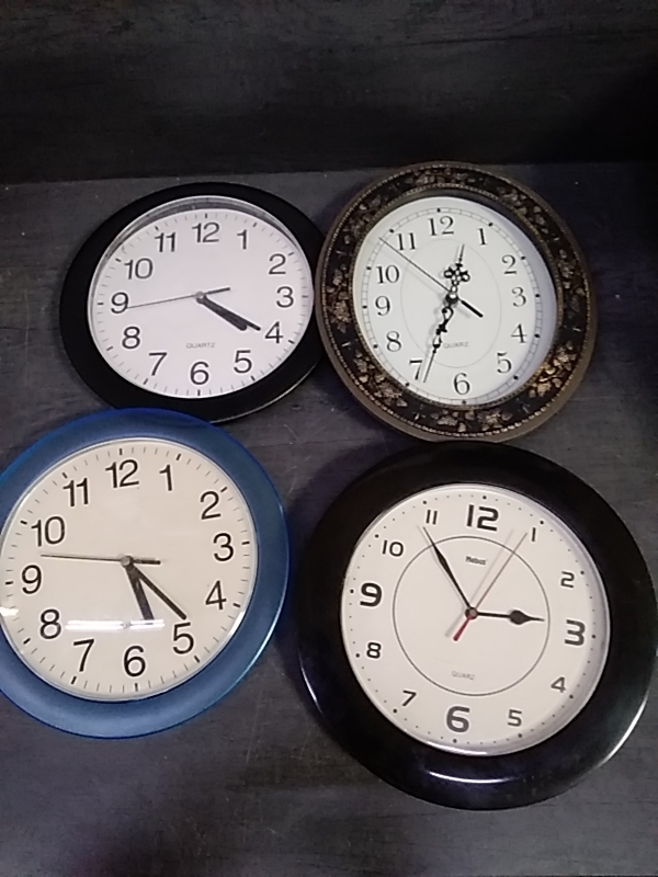 MONTRE MURALE