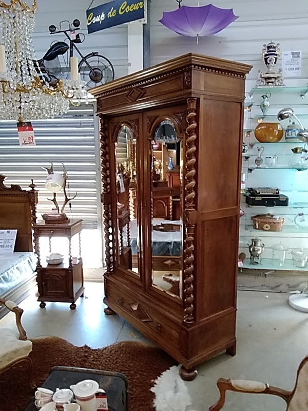 ARMOIRE LOUIS XIII 2 PORTES MIROIRS 1 TIROIR 