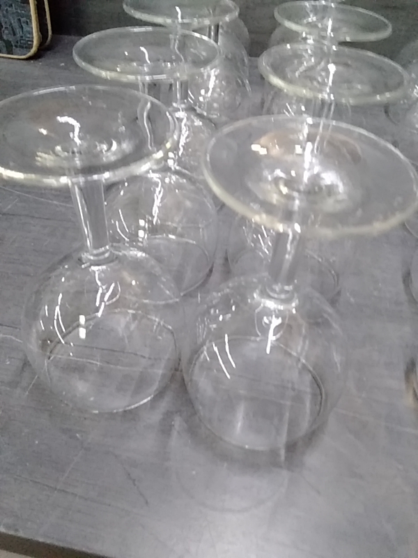 LOT DE 6 VERRES À VIN GM