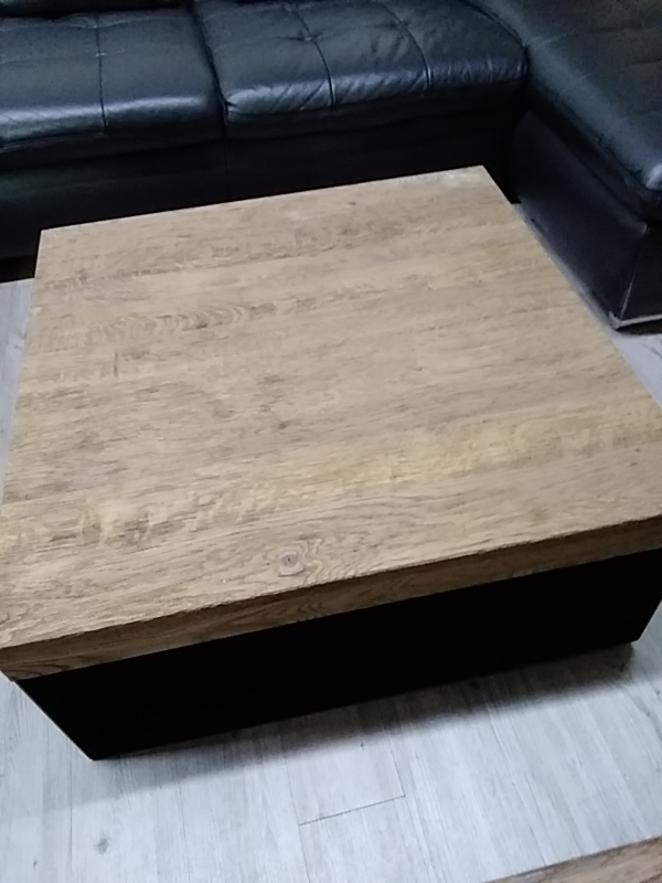 TABLE BASSE MODERNE CARRÉE MÖBEL MARTIN