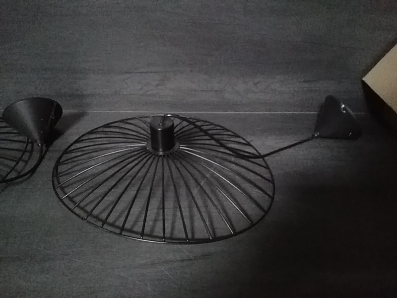 LAMPE MODERNE FER NOIR