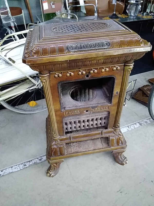 FOURNEAU ANCIEN FONTE LA LORRAINE 