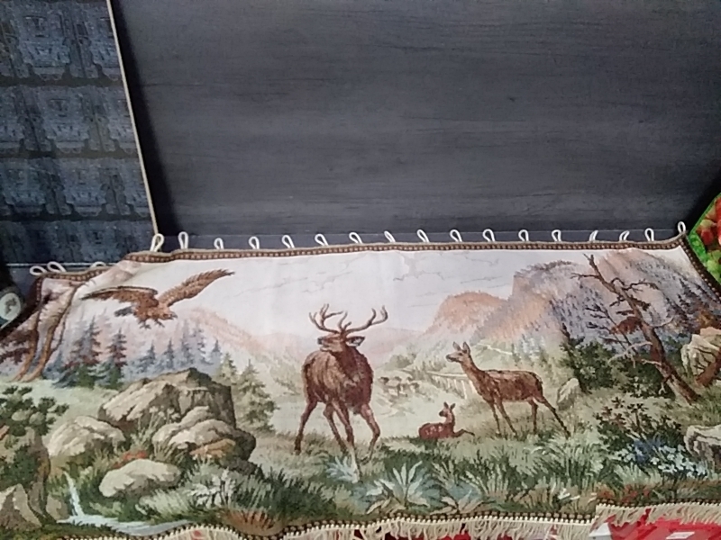 TAPISSERIE 151 X 64 CM