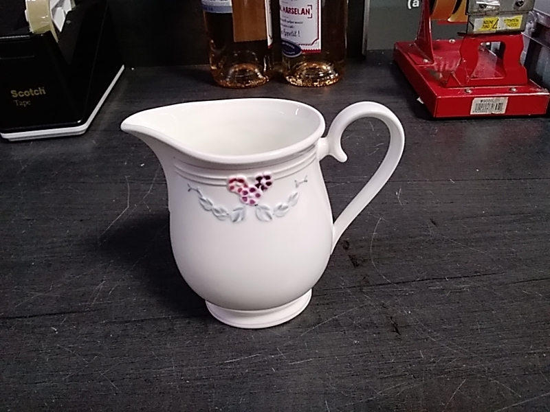 POT À LAIT VB