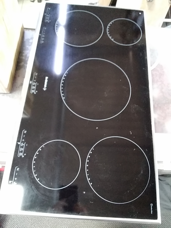 PLAQUE DE CUISSON DE DIETRICH INDUCTION 