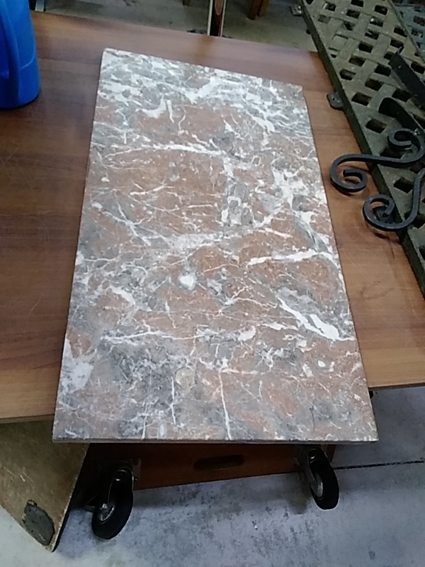 MARBRE ROSE 40 X 71 CM