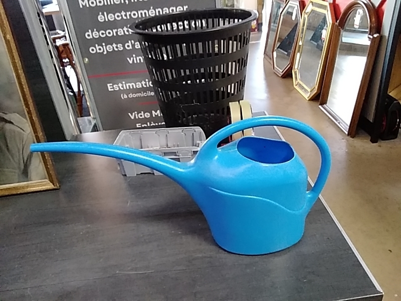 ARROSOIR BLEU 