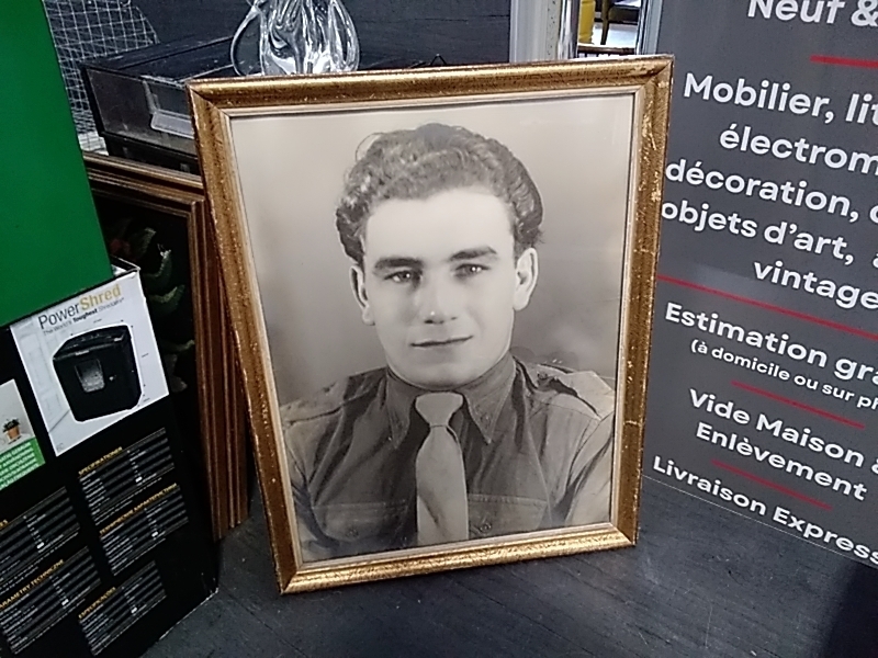 PHOTO ANCIENNE CADRE DORÉ 