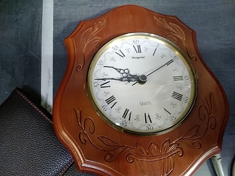 MONTRE BOIS