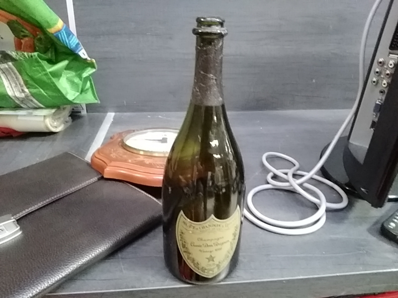BOUTEILLE CHAMPAGNE DOM PERIGNON VIDE