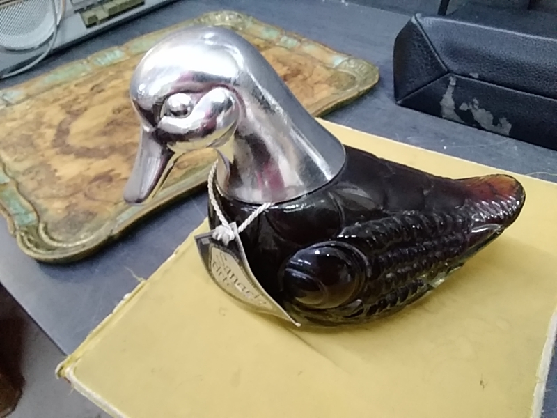 BOUTEILLE EN FORME DE CANARD 