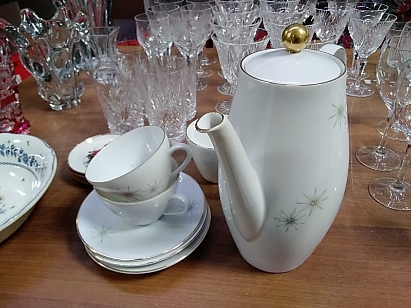 PETIT SERVICE À CAFÉ 