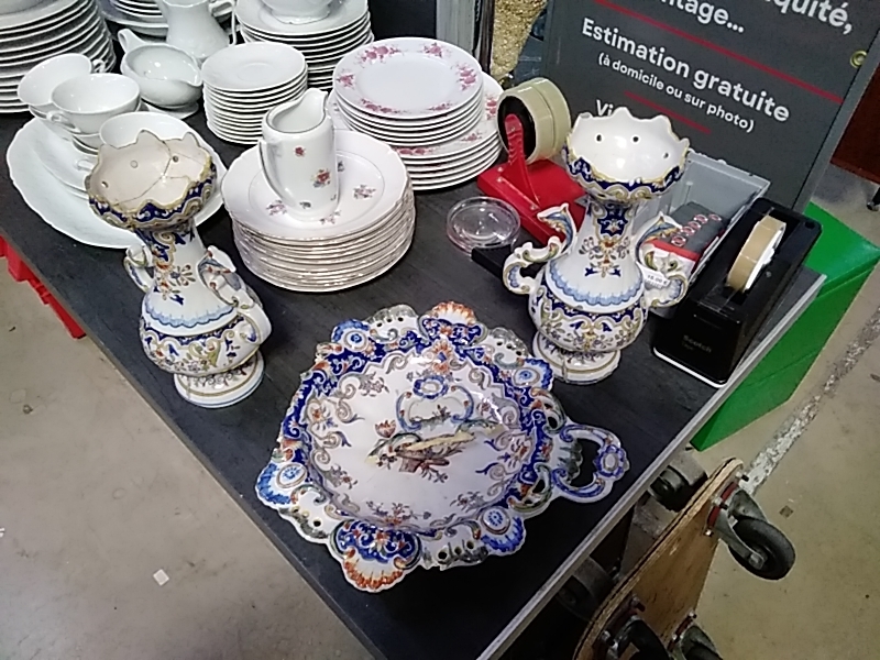 ENSEMBLE DE 3 PIECES FAÏENCE ROUEN DANS L’ETAT 