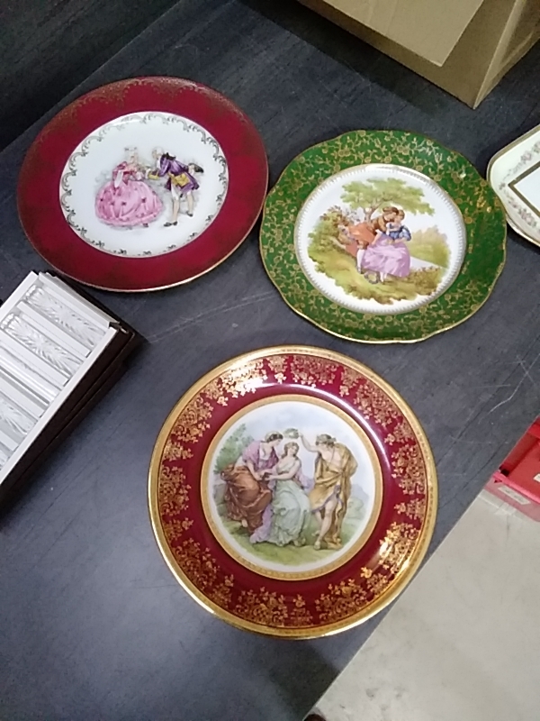 ASSIETTE DÉCORATIVE 