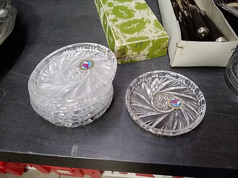 LOT DE 6 SOUS VERRES CRISTAL 