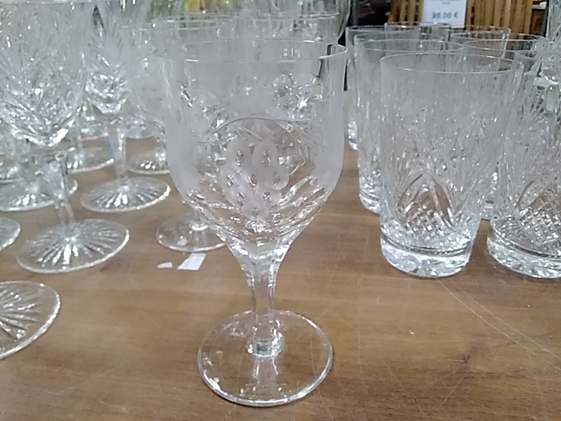 LOT DE 6 VERRES À VIN CRISTAL 