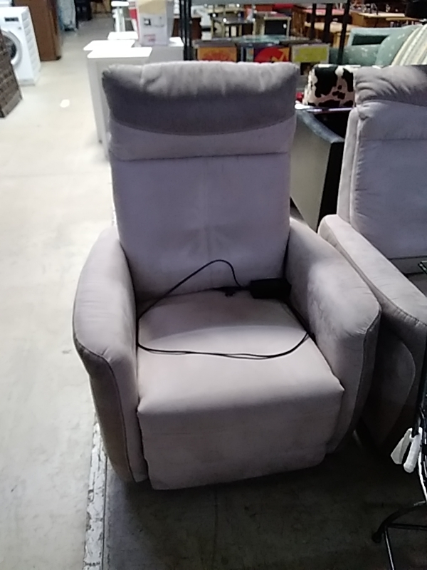 FAUTEUIL ÉLECTRIQUE GRIS TAUPE 