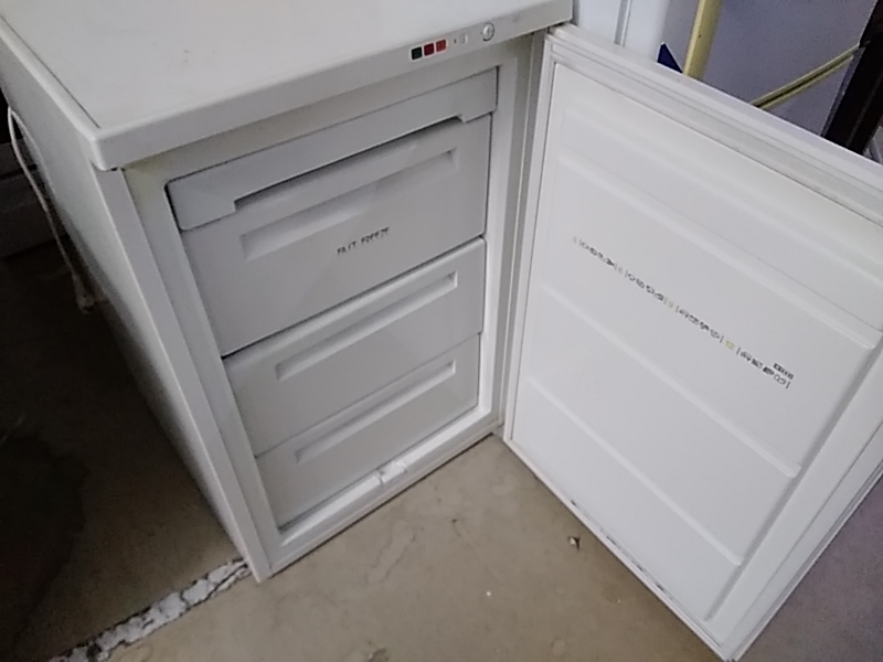 CONGÉLATEUR À TIROIRS ZANUSSI 4 TIROIRS HT 86 CM