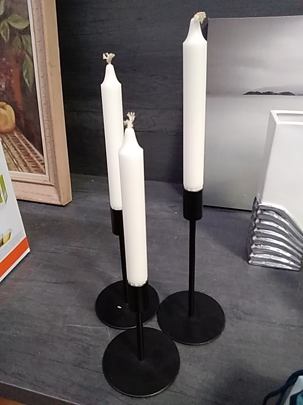 LOT DE 3 BOUGEOIRS 