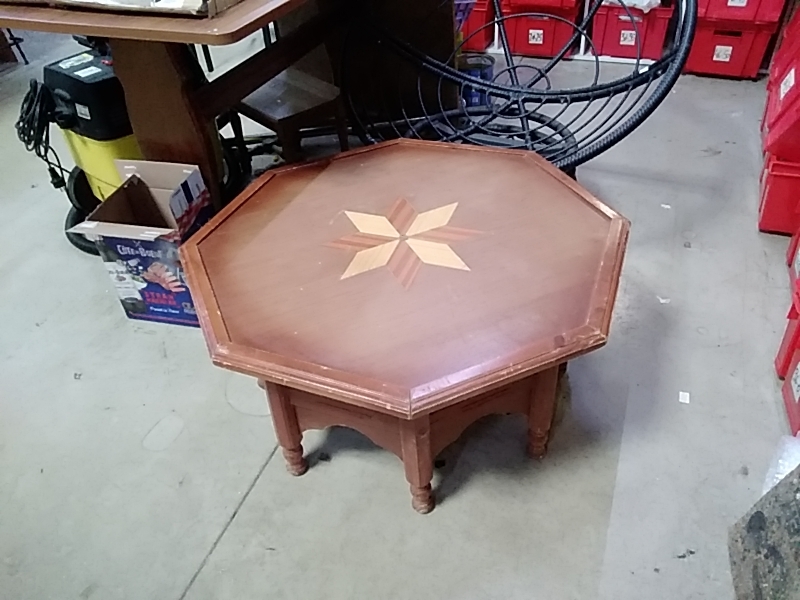 TABLE BASSE MAROCAINE DANS L’ETAT 