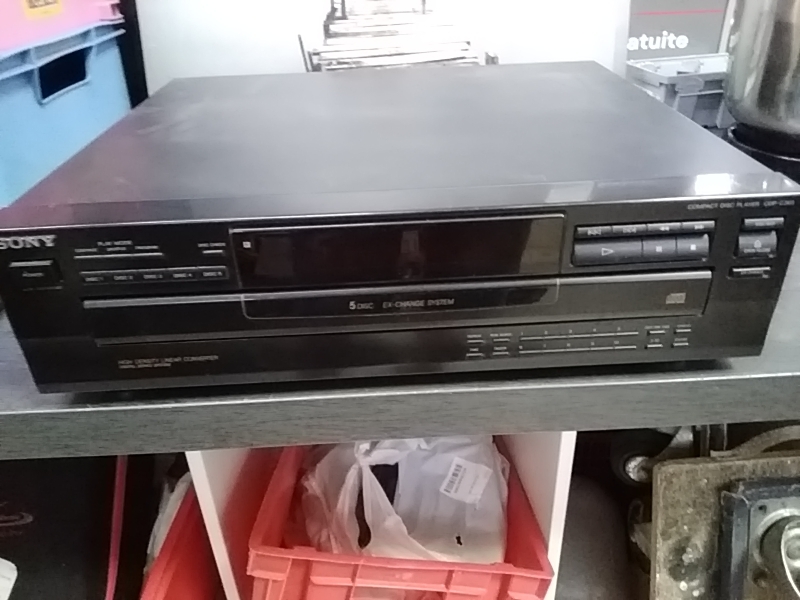 LECTEUR SONY 5 CD CDP C365