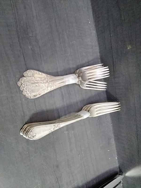 LOT DE 6 FOURCHETTES ARGENTÉES