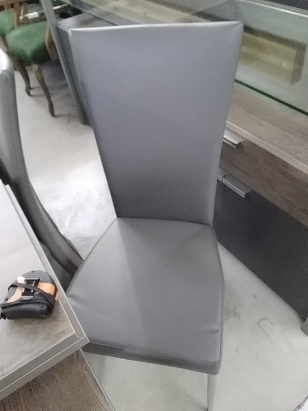 LOT DE 6 CHAISES GRISES 