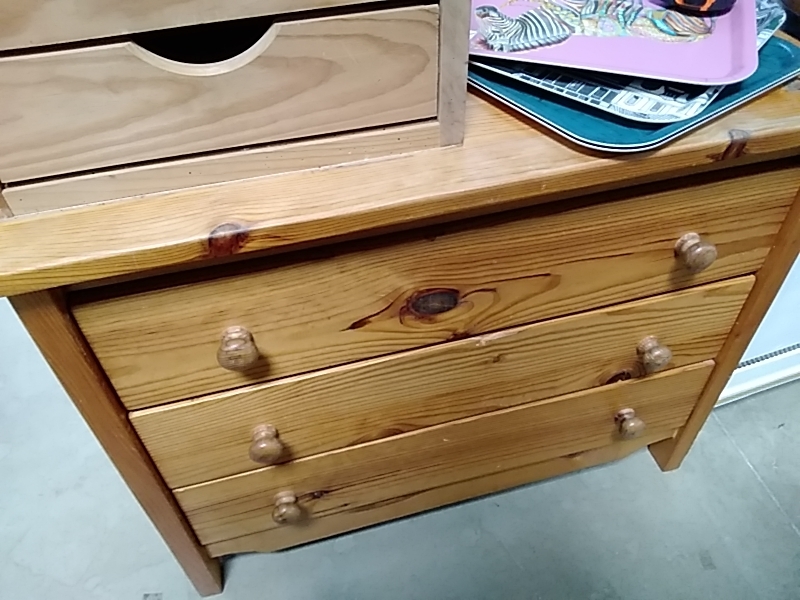 COMMODE PIN 3 TIROIRS 