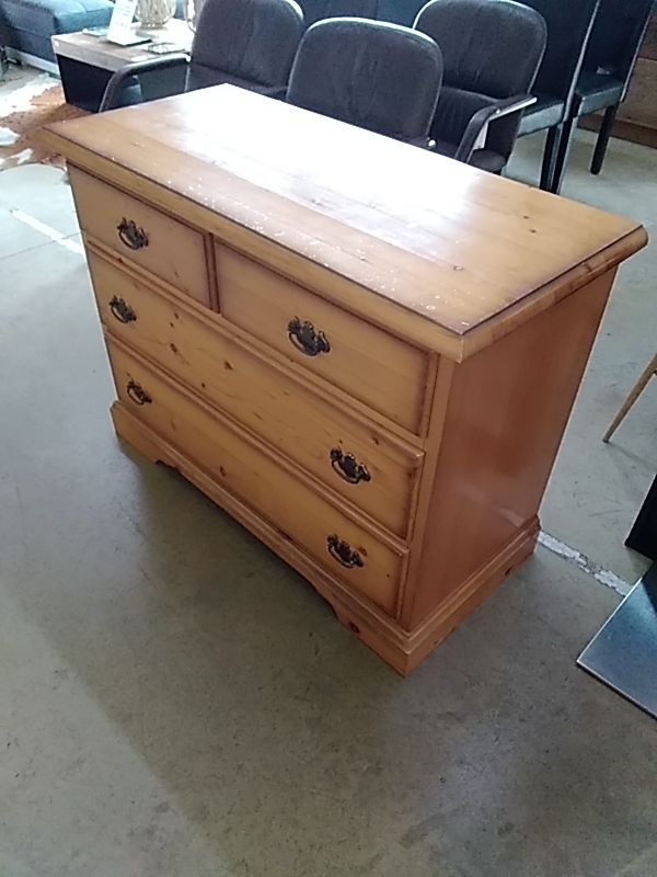 COMMODE PIN 4 TIROIRS 