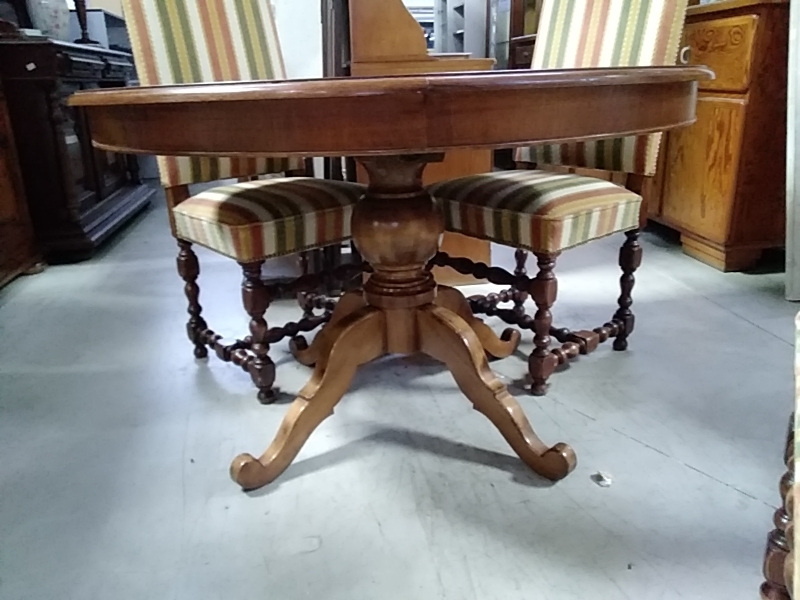 TABLE RONDE PIED CENTRAL DIAMÈTRE 120 CM