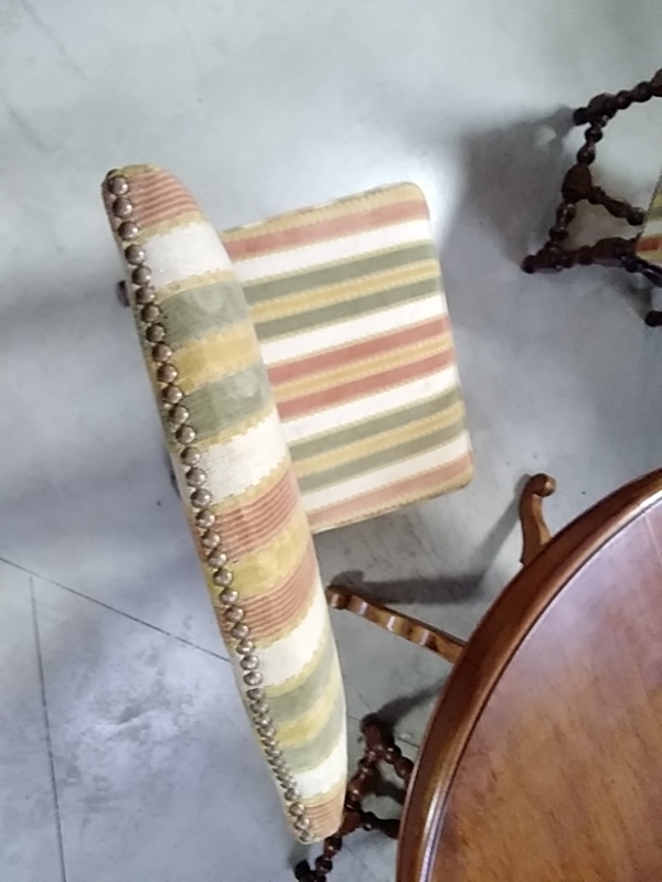 LOT DE 4 CHAISES RUSTIQUES TISSU STRIÉ 