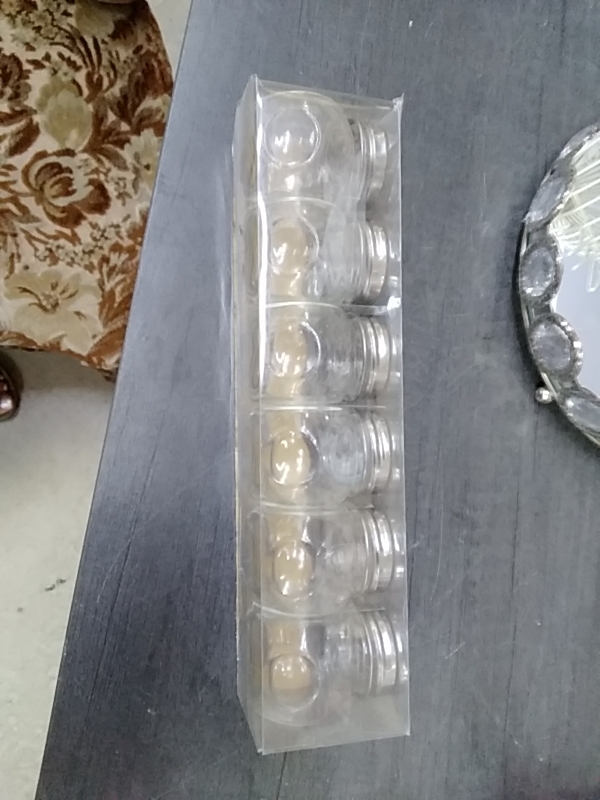 LOT DE PETITS POTS VERRE 