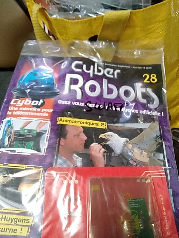 LOT REVUES CYBER ROBOT 