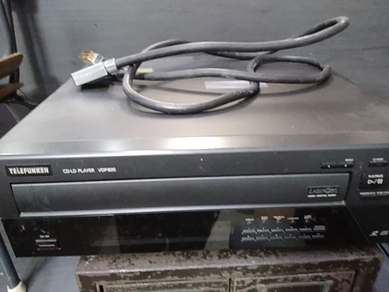 CD PLAYER TELEFUNKEN VDP800