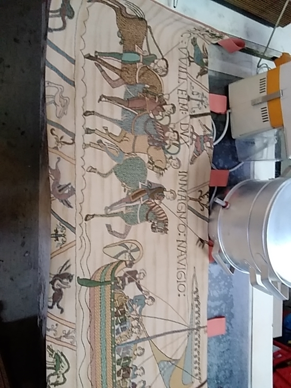 TAPISSERIE 120 X 47 CM