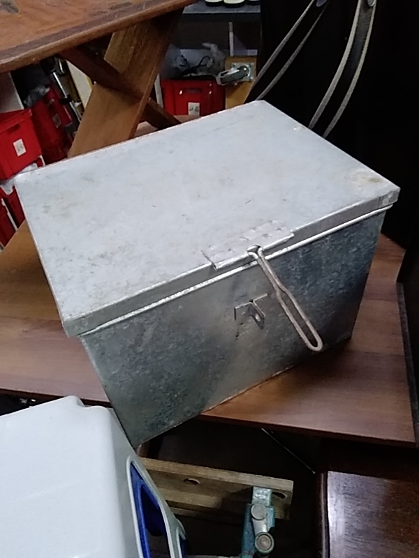 CAISSE ZINC