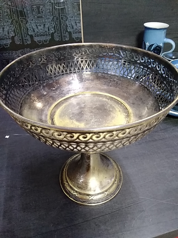 COUPE SUR PIED METAL ARGENTÉ 