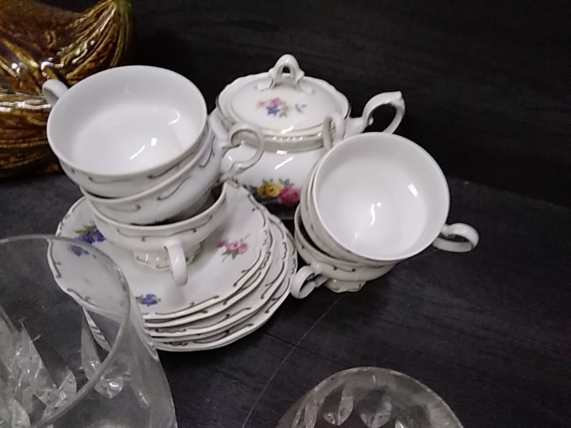 MINI SERVICE PORCELAINE BLANC FLEURI 