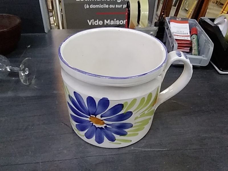 CACHE POT 