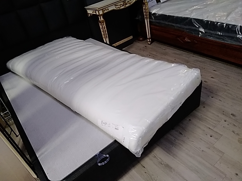 SURMATELAS 180 X 200 NEUF