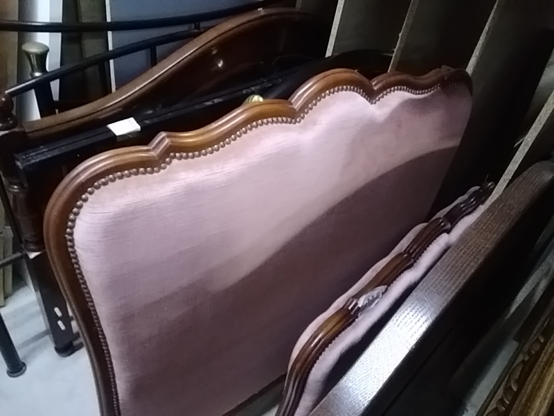 LIT 90 VELOURS ROSE AVEC SOMMIER 