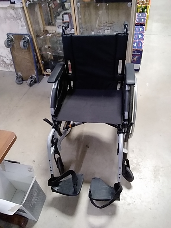 CHAISE ROULANTE 