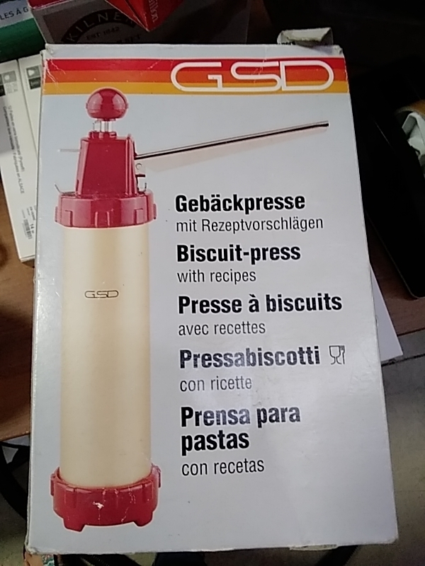 PRESSE À BISCUITS 