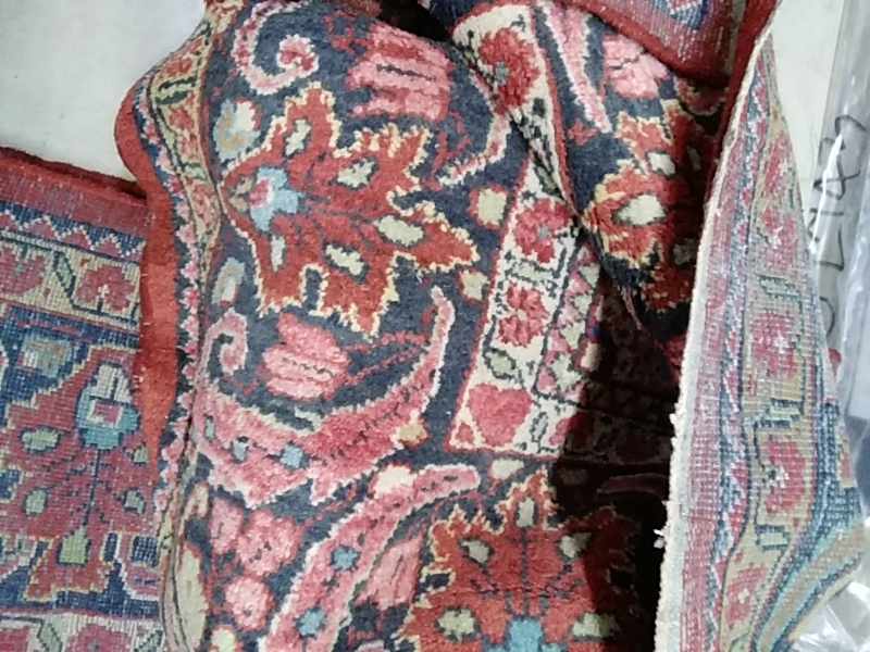 TAPIS GRAND MODÈLE DANS L’ÉTAT 