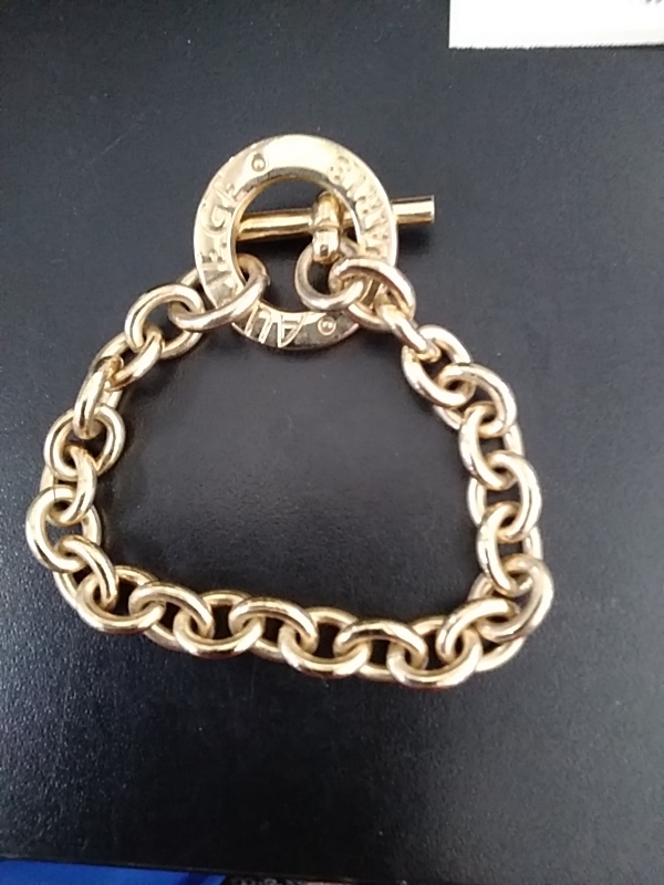  BRACELET 