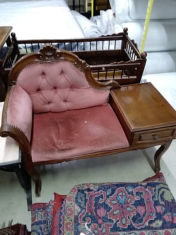 MEUBLE TÉLÉPHONE ROSE 